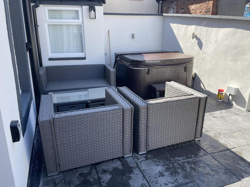 Quirky Cottage In The Centre Of Penrith With A Hot Tub מראה חיצוני תמונה