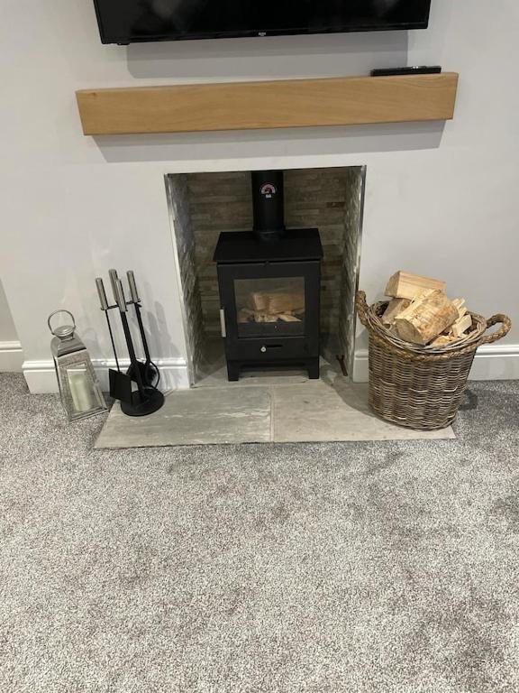 Quirky Cottage In The Centre Of Penrith With A Hot Tub מראה חיצוני תמונה